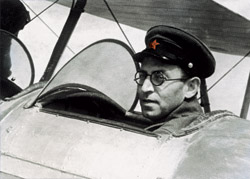 Grossman a bordo di un caccia durante la II Guerra Mondiale