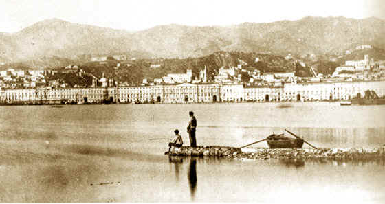palazzata.jpg (18931 bytes)
